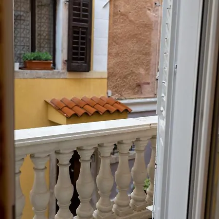 In The Center Apartamento