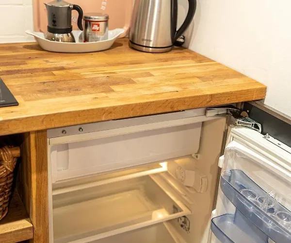 In The Center شقة