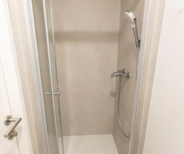 In The Center شقة بيران